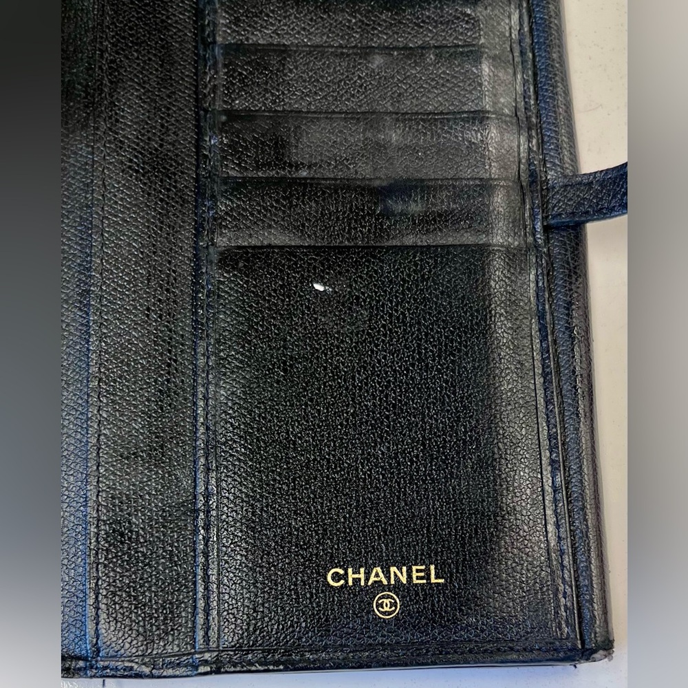 Chanel Caviar Long Wallet - Picture 4 of 14